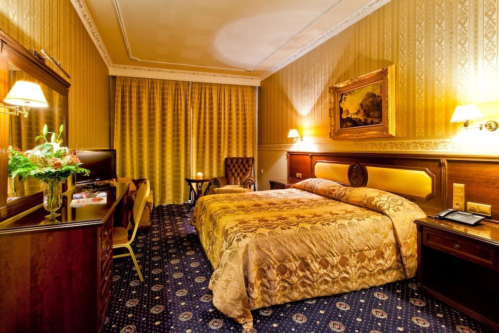 Kouros Hotel ดรามา ภายนอก รูปภาพ