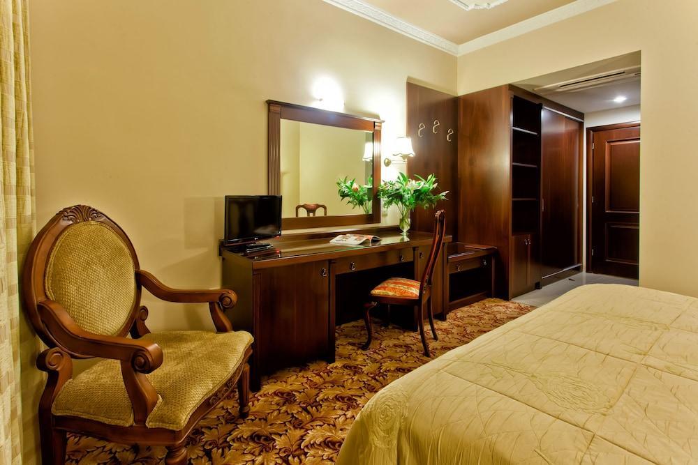 Kouros Hotel ดรามา ภายนอก รูปภาพ