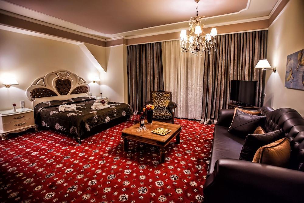 Kouros Hotel ดรามา ภายนอก รูปภาพ