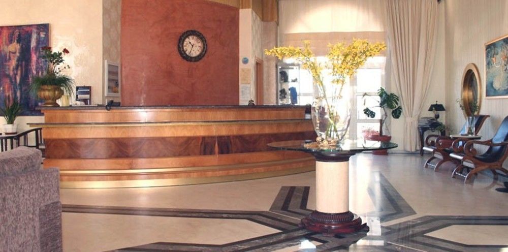 Kouros Hotel ดรามา ภายนอก รูปภาพ