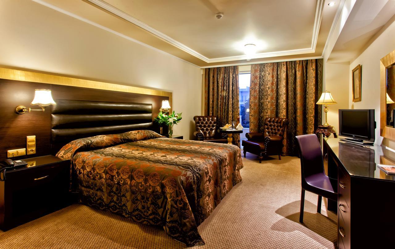 Kouros Hotel ดรามา ภายนอก รูปภาพ