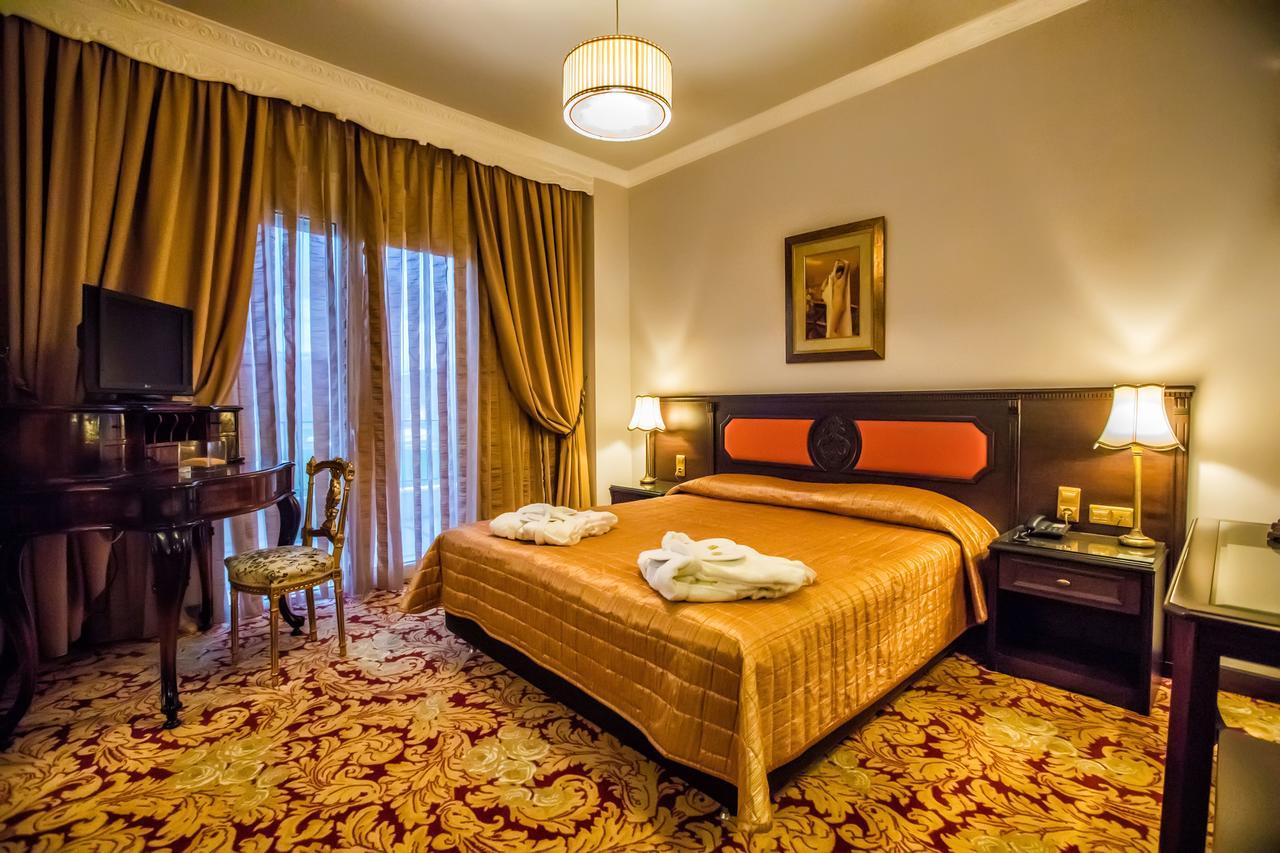 Kouros Hotel ดรามา ภายนอก รูปภาพ