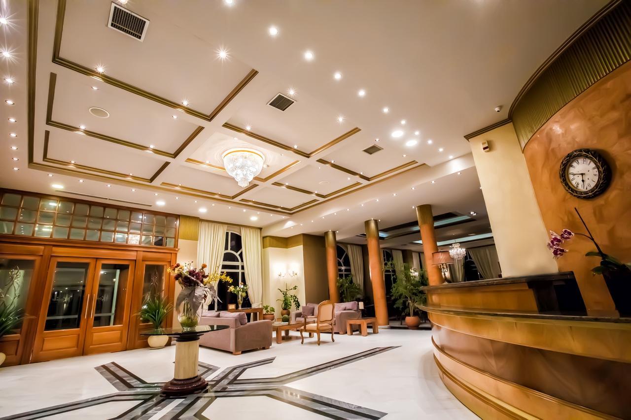 Kouros Hotel ดรามา ภายนอก รูปภาพ