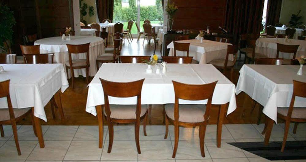 Kouros Hotel ดรามา ร้านอาหาร รูปภาพ